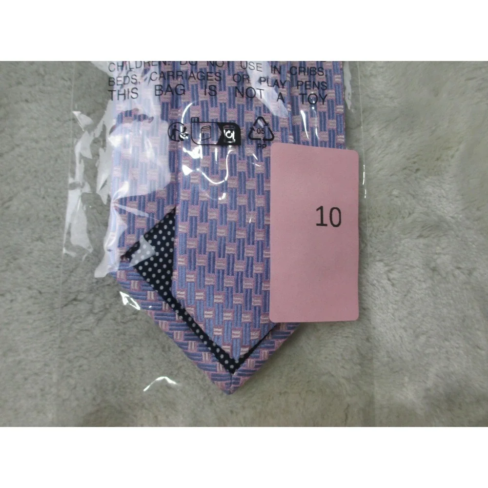 Etón up sale